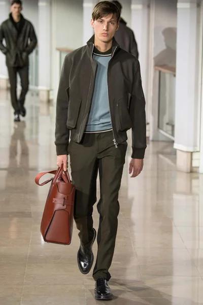 Look 21
